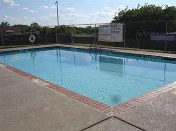 Stratford House Inn And Suites Temple Exterior foto